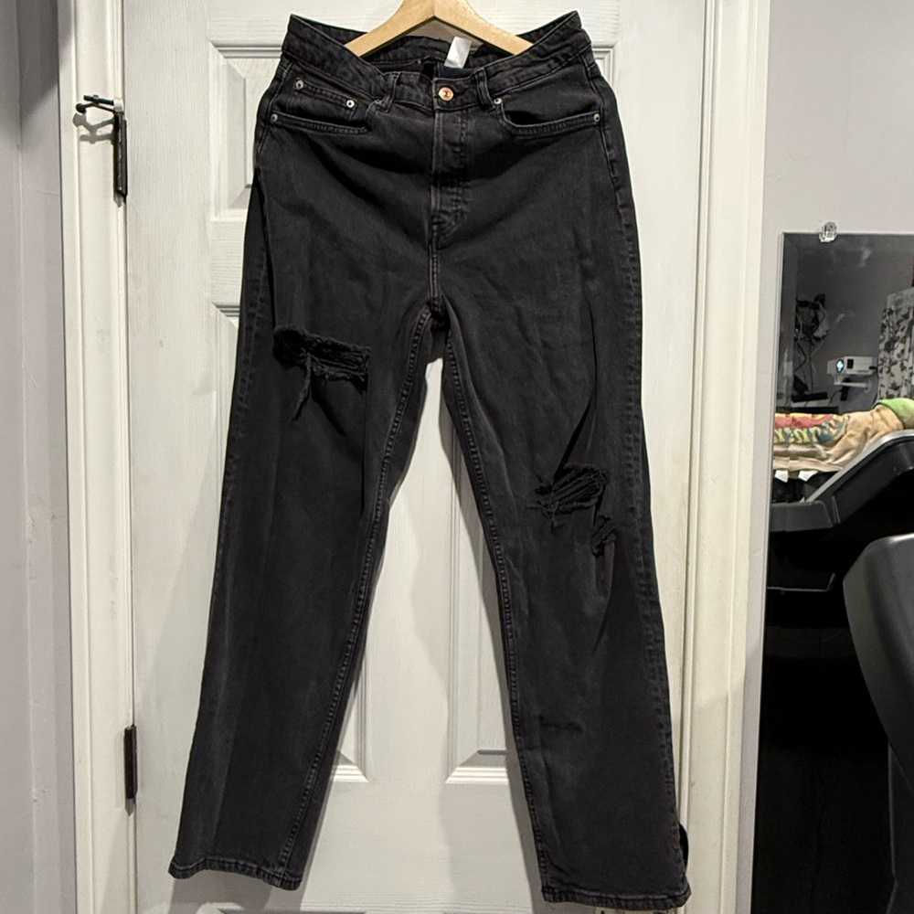 Black Distressed Jeans